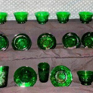 Anchor Hocking Forest Green Sandwich Patter